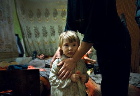 У Елены Конищевой один свой ребенок и 207 чужих.