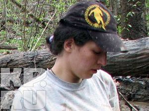 Скин-девица Евгения Хасис, про которую даже собственный брат сказал: «У Жени семитская внешность!» Насмешила всех, написав из «Лефортова», что по национальности ее предки – греки