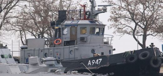 Захваченные украинские корабли в порту Керчи