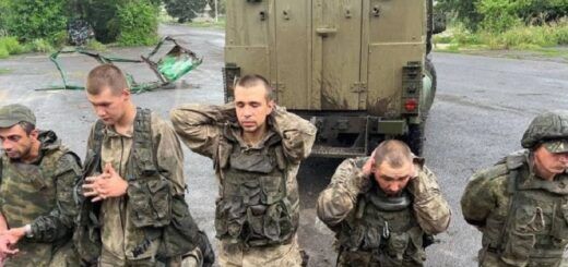 Як російські загарбники здаються у полон: «Були звернення цілими підрозділами». Що розказують в центрі ГУР МОУ «Хочу жить»