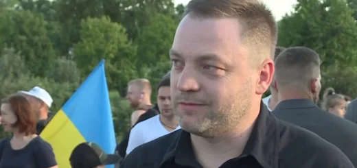 Глава МВД Украины – о работе в оккупации и коллаборантах: "Абсолютное большинство полицейских вышло на подконтрольную Киеву территорию"