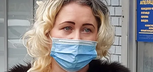 Марину Полях звинувачують у навмисному вбивстві свого співмешканця. Її адвокатка наполягає, це була самооборона