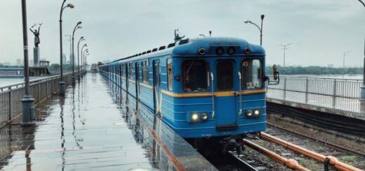 Теперь каждый за себя. Что означает запуск метро и маршруток в столице