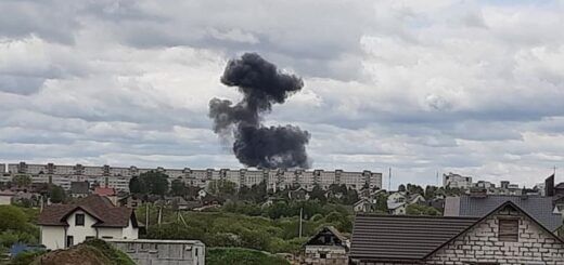 У Білорусі в житловій зоні впав військовий літак. Є загиблі