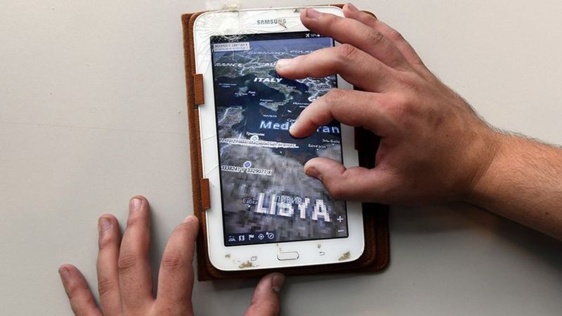 Что нашли журналисты на найденном планшете российского боевика в Ливии