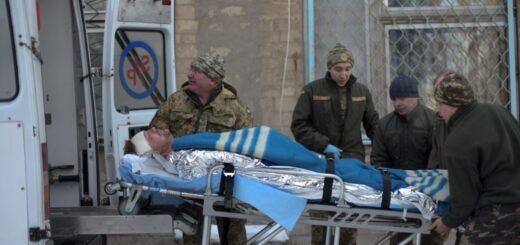 Медики на войне: четыре монолога тех, кто прошел войну, во время пандемии