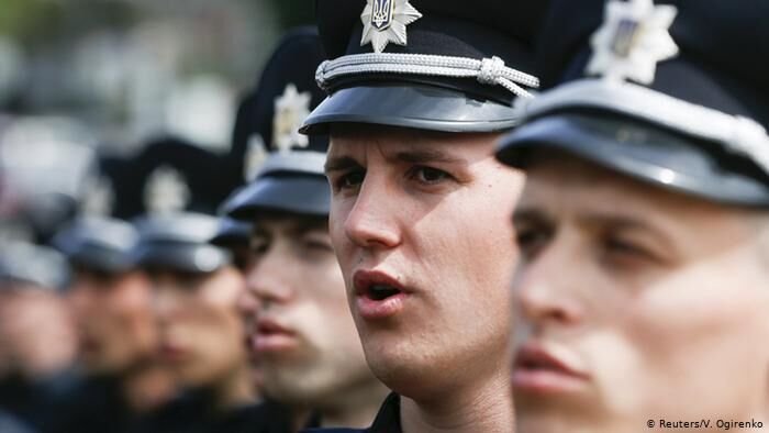Чому патрульна поліція в Україні переживає відтік кадрів
