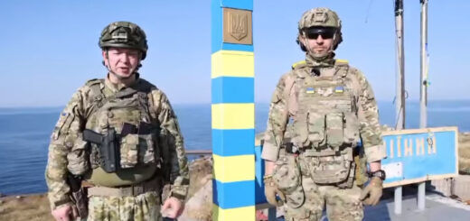 На острові Зміїний знову встановили прикордонний український знак