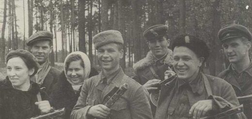 Партизаны отряда имени Буденного Добрушской бригады. Фото 1943 года. Источник: МАММ / МДФ