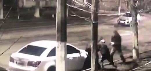 В центрі Києва грабіжники вдарили потерпілого по голові віськового цеглиною та відібрали мобільник, гаманець та золоту каблучку