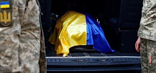 У Кривому Розі поховання військовослужбовців монополізували “приватники”