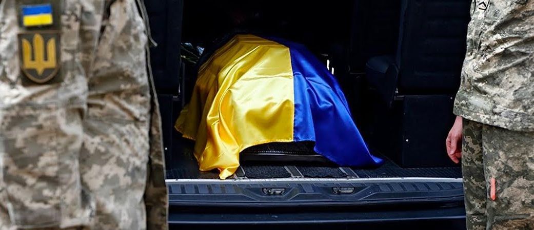 У Кривому Розі поховання військовослужбовців монополізували “приватники”