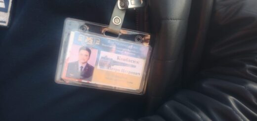 Провідник з потягу «Львів-Запоріжжя», який свято вірить у забоббони, не пускав у вагон жінок "бо перший має зайти чоловік щоб поїздка була вдалою"