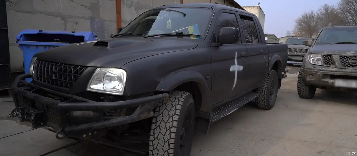 "Заробити 500 доларів". В Україні почастішили підпали авто ЗСУ школотою