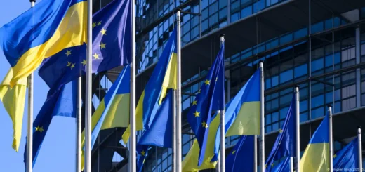 ЄС готовий і надалі посилювати тиск на Росію, але дискусію про конфіскацію заморожених активів припинив