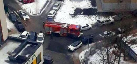 Чому пожежні машини не можуть потрапити в двори
