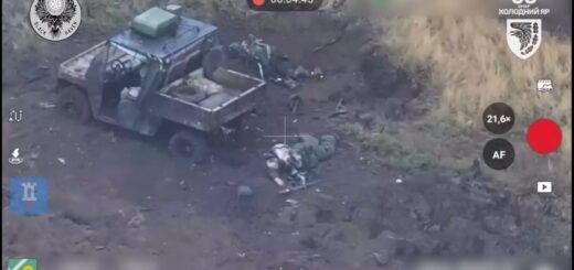 Путін не збирається зупинятися навіть на древніх танках та гольф-карах
