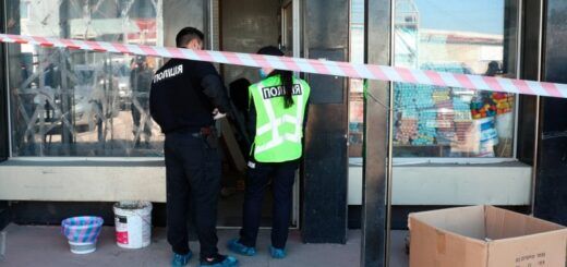 71-річний зловмисник який зарізав жінку на ринку в Харкові може отримати довічне ув’язнення.