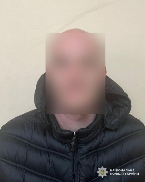 Поліцейські Дніпра повідомили про підозру чоловіку, який викрав гроші з картки військового