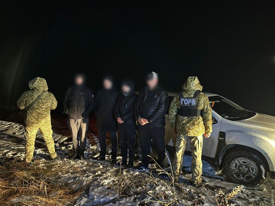 За схематоз для виїзду ухилянтів за кордон через Львівську ОВА засудили наймолодшого, двоє старших втекли
