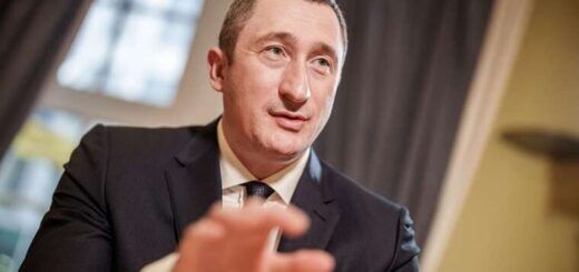 Хабарі квартирами за ціною тисяча гривень за квадратний метр: як купляли віцепрем’єра Чернишова та його людей