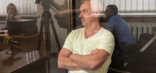 У Приморському районному суді Одеси 19 червня відбулося друге засідання над Миколою Майоренком. Його обвинувачують у підготовці замовного вбивства лідера місцевої націоналістичної організації "Вуличний фронт" Дем’яна Ганула та одеського підприємця Геннадія Бейбутяна. Суспільне Одеса