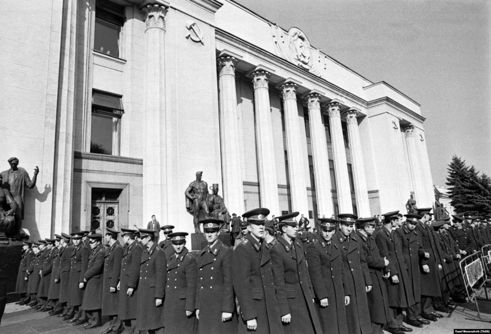 Уроки історії. Анатомія гниття української міліції 1990-х
