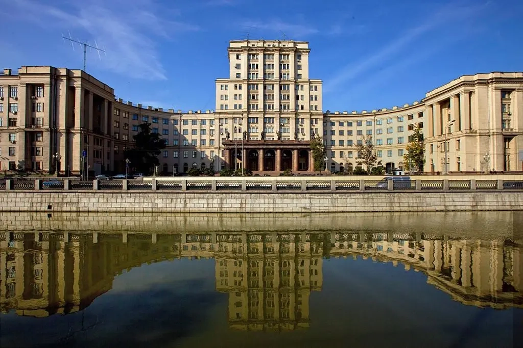 Кафедра військових злочинів. Як ГРУ готує в МДТУ ім. Баумана хакерів та бійців «інформаційної війни»