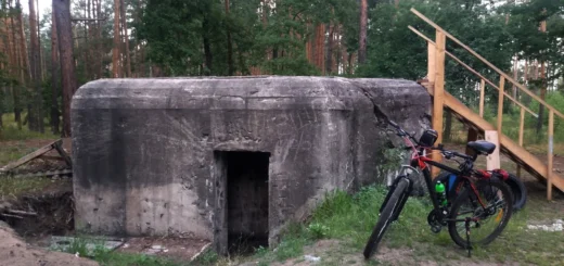 ДОТ №511 в околицях Мощуна, який використали оборонці Києва влітку 1941 року та в лютому-березні 2022 року. Фото 2025 року з Facebook Київський укріпрайон 1928-1941