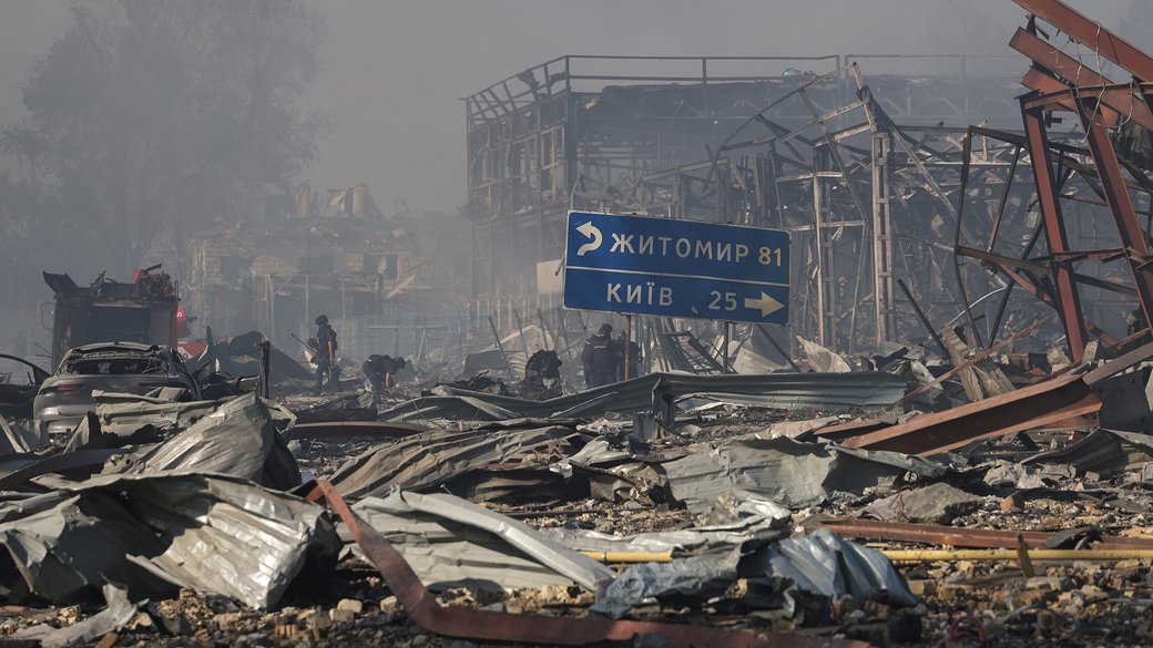 «Вишневе 2.0»: коли єдина стабільність — це склади з БК посеред приватного сектору і снаряди, що летять на голови цивільним