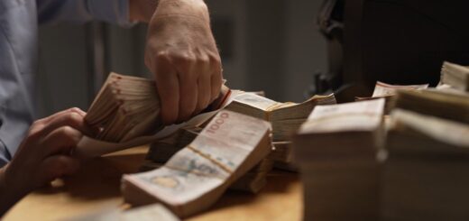 Розслідування європейських суспільних мовників показало, як злочинні мережі використовують hawala для переміщення та відмивання великих сум грошей. DR