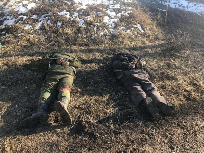 Зачем брать в плен русских оккупантов? Зачем их кормить?