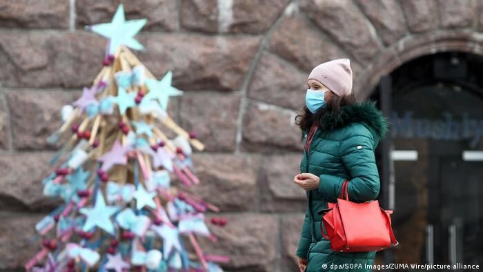 Маски допомагають не заразитися коронавірусом, продовжують переконувати вчені