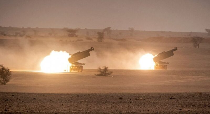 M142 HIMARS ведуть вогонь, ілюстративне фото з відкритих джерел