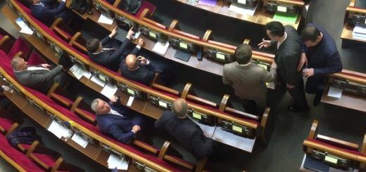Как год расследования против кнопкодавов в Раде увенчался всего лишь подозрением