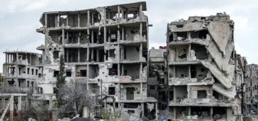 Российские вооруженные силы принимали участие в ковровых бомбардировках гражданских районов города Алеппо, Сирия. После этого ООН обвинило страну в совершении военных преступлений при проведении ударов с воздуха. Фото: Shutterstock