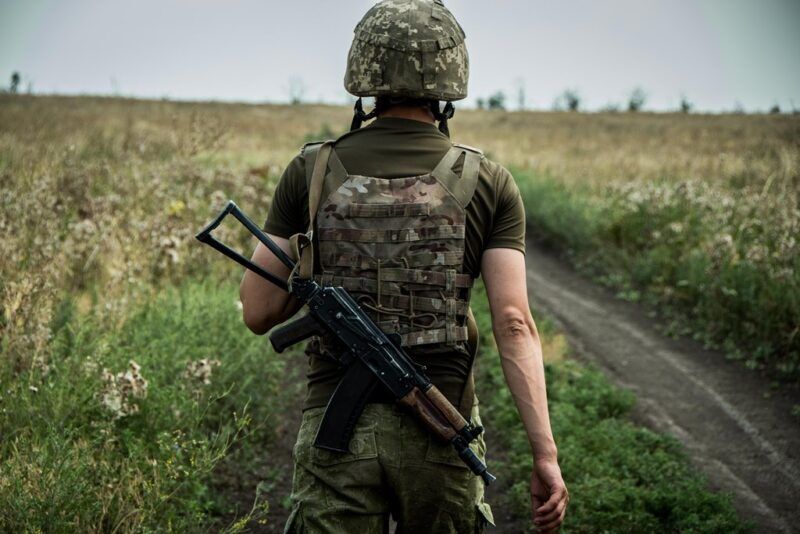 Що зараз відбувається на передовій: всі вдягнені, обуті, але поки без шапки