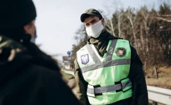 полиция в маске