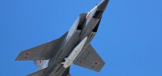 "Гіперзвуковий" Х-47 "Кинжал"
