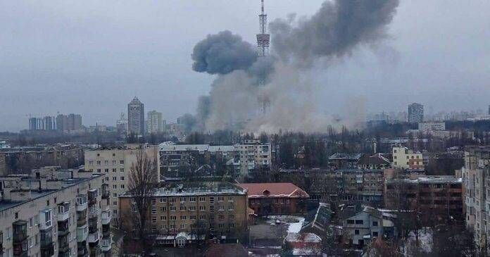 Якими ракетами путінська Росія обстрілює міста України