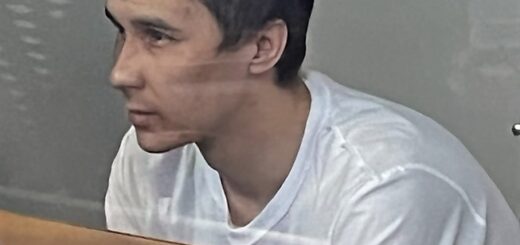 Як на Чернігівщині судили підбитого російського танкіста: «Не знаю, что нашло на меня, когда увидел золотую цепочку»
