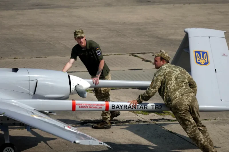 Турецкий боевой беспилотный аппарат "Байрактар ТБ2" на аэродроме Кульбакино во время учений Sea Breeze 2021. Фото: Yulii Zozulia/Ukrinform via ZUMA Wire/ТАСС