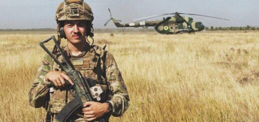 Данил Кириченко на полигоне под Мариуполем