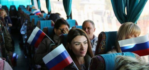 Кремль решил полностью интегрировать эти захваченные территории на Донбассе в свое пространство