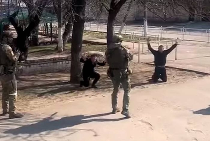 Як російські окупанти викрадали українських мерів та селищних голів: 7 історій зникнень