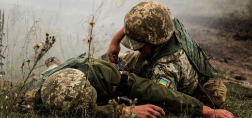Як шукати зниклих, загиблих та полонених українських військових та на які виплати може розраховувати родина